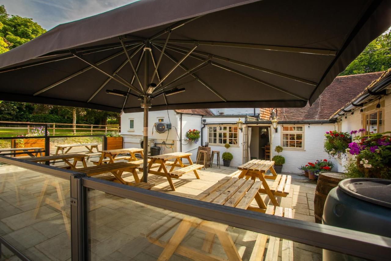 The White Lion, Soberton Hotel Exterior photo