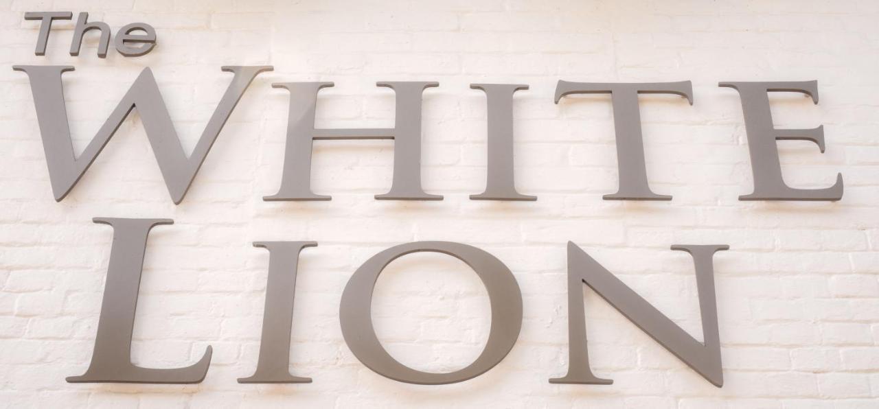 The White Lion, Soberton Hotel Exterior photo