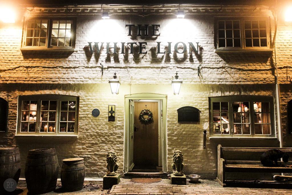 The White Lion, Soberton Hotel Exterior photo